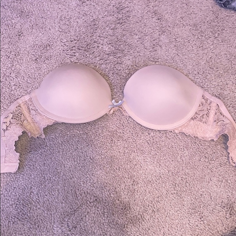 Strapless bra, light push-up. Good condition!